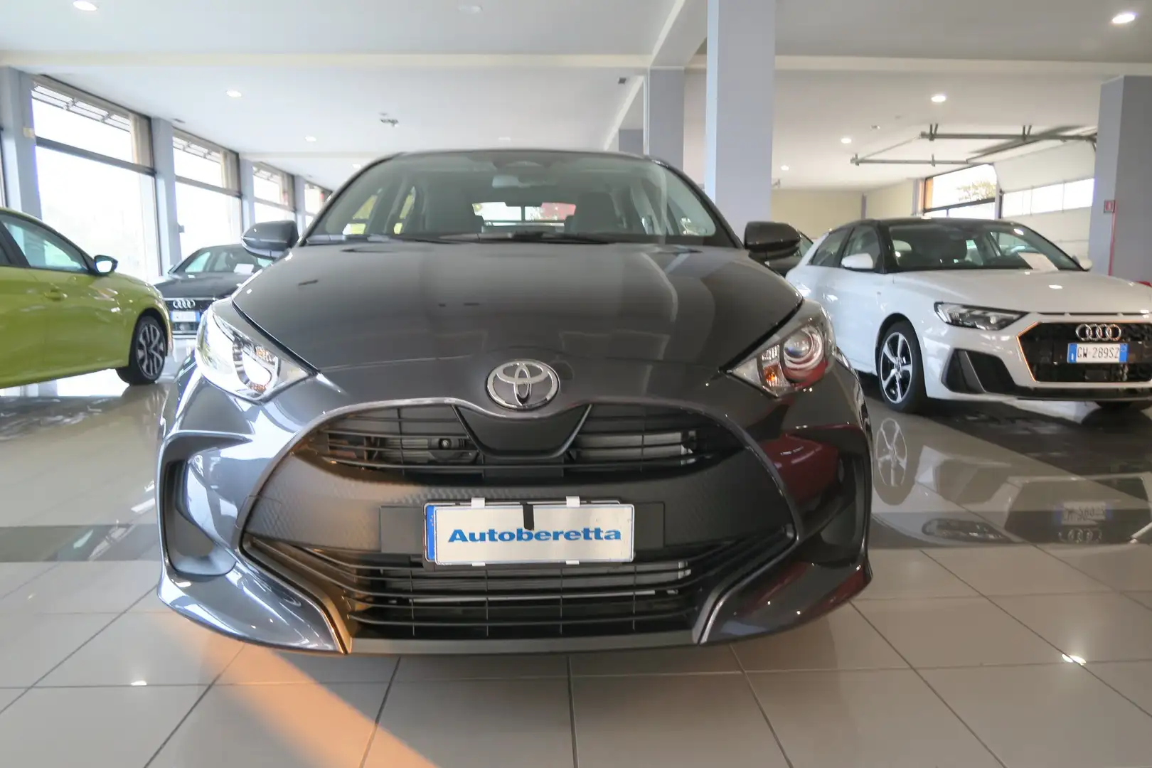 Toyota Yaris Yaris IV  1.5 full hybrid  KM 0 Grigio - 2
