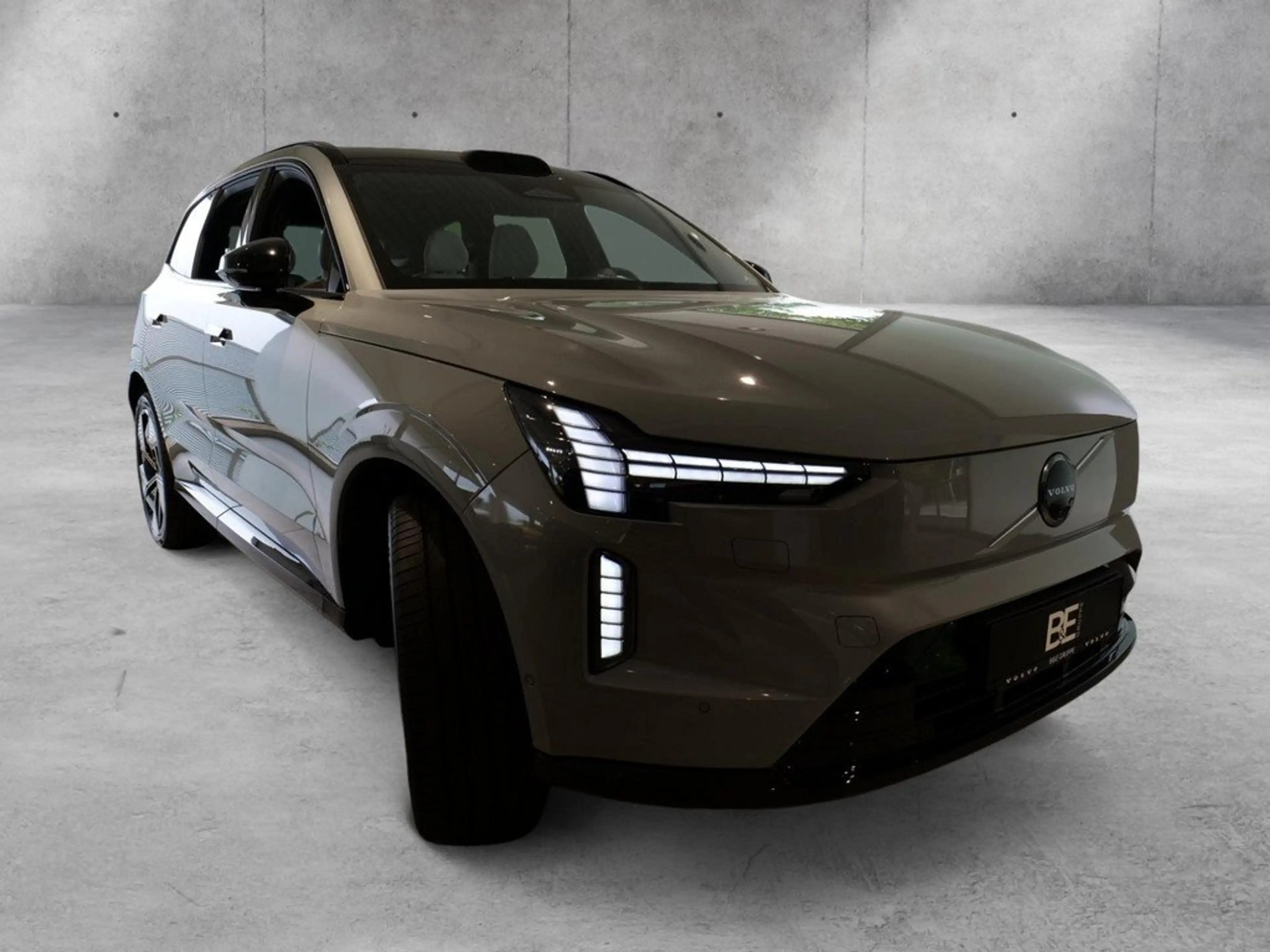 Volvo EX90 Ultra Performance Pure Electric AWD — photo 3