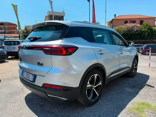 DR Automobiles DR6.0 view 4