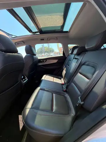 DR Automobiles DR6.0 view 9