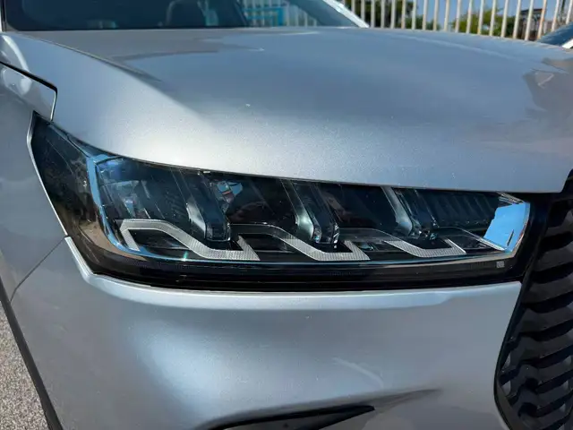 DR Automobiles DR6.0 view 13