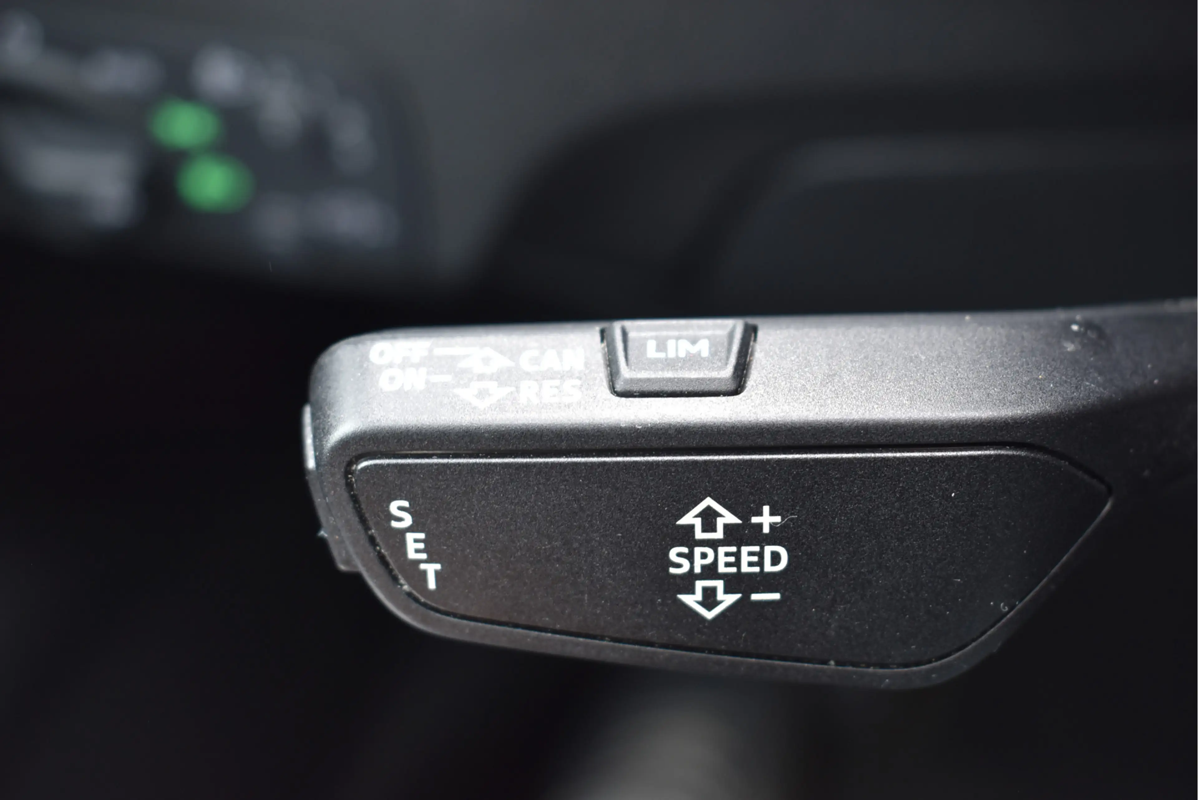 Audi Q2 1.4 TFSI CoD Design Stoelverwarming, Cruise contro — photo 18