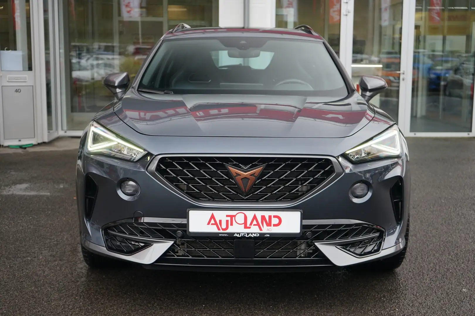 CUPRA Formentor VZ 1.4 TSI e-Hybrid LED Panorama ACC Grau - 2