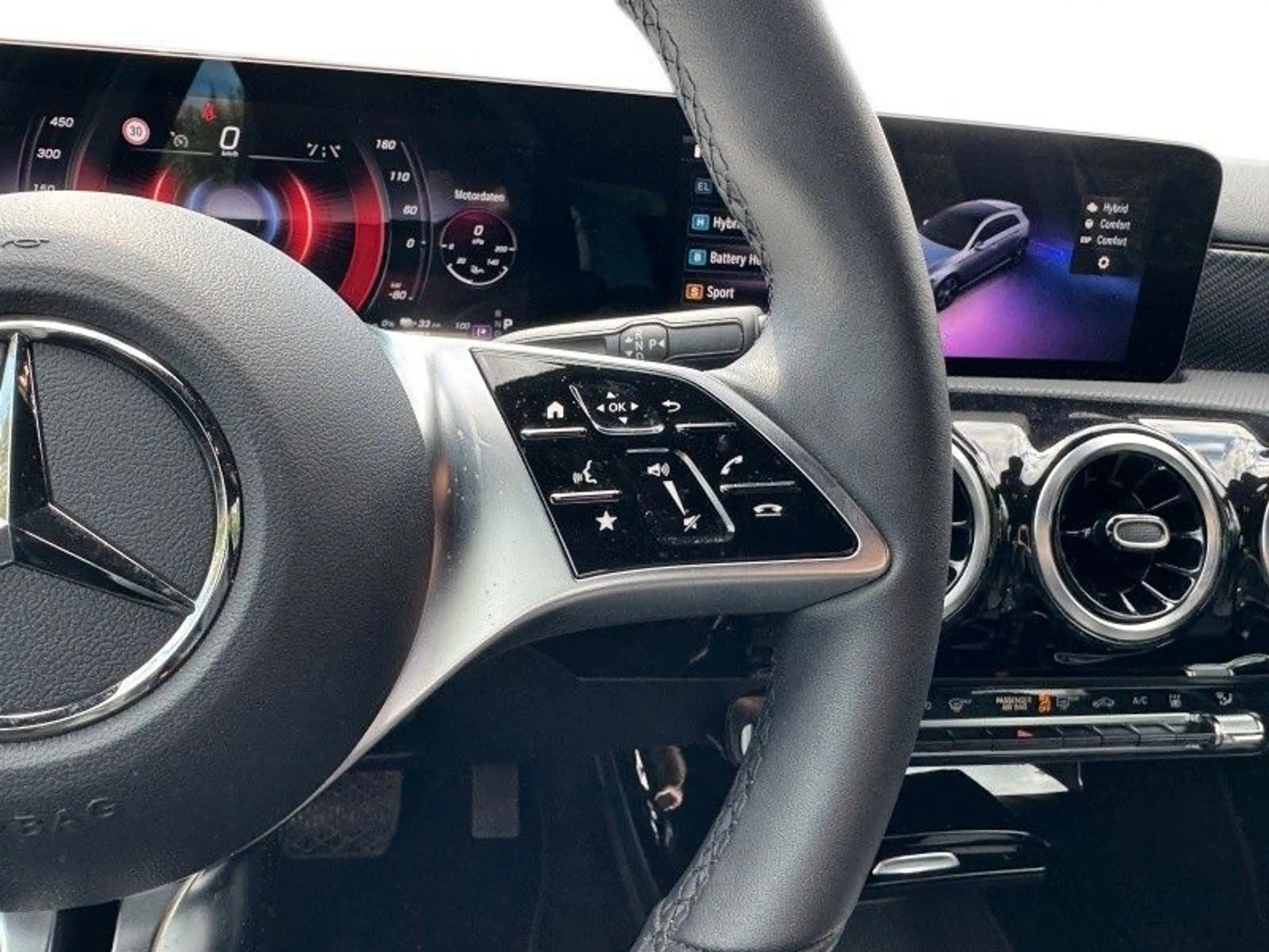 Mercedes-Benz A 250 A A 250 e — photo 14