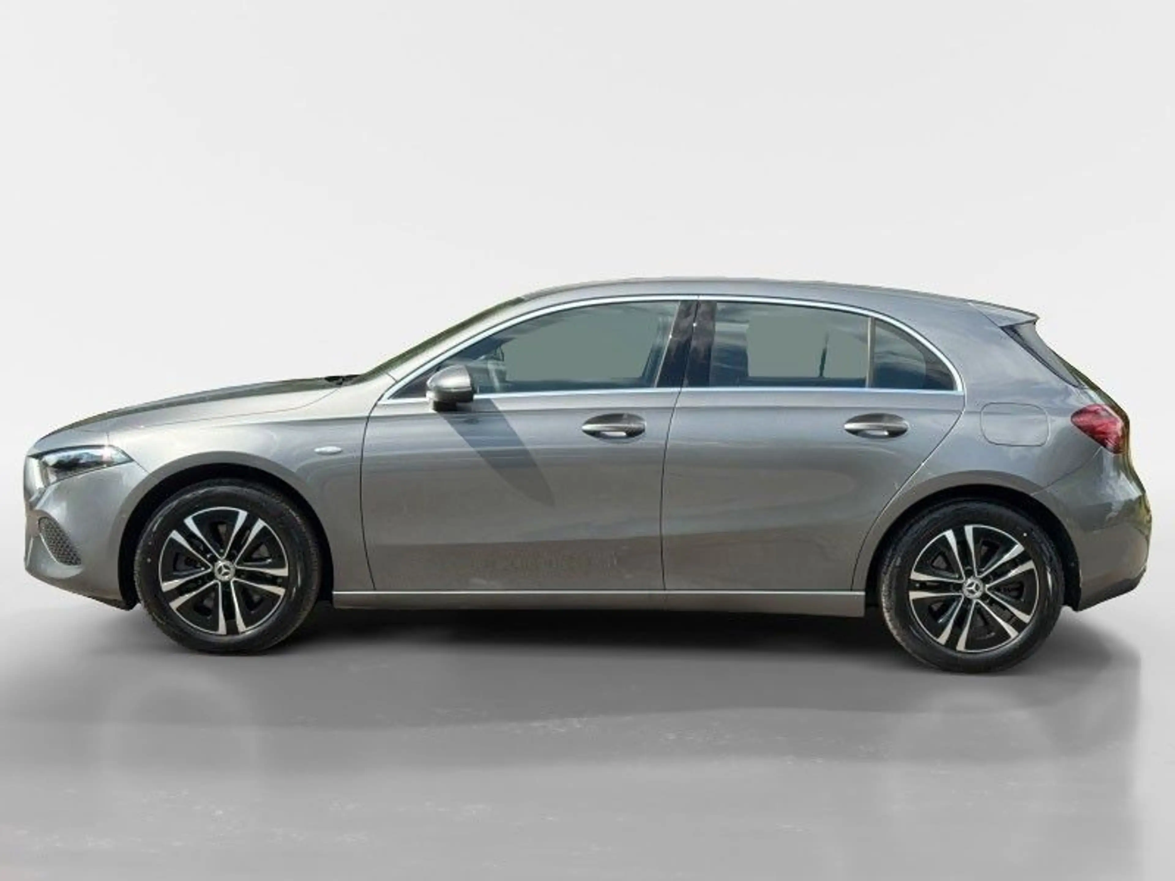 Mercedes-Benz A 250 A A 250 e — photo 2