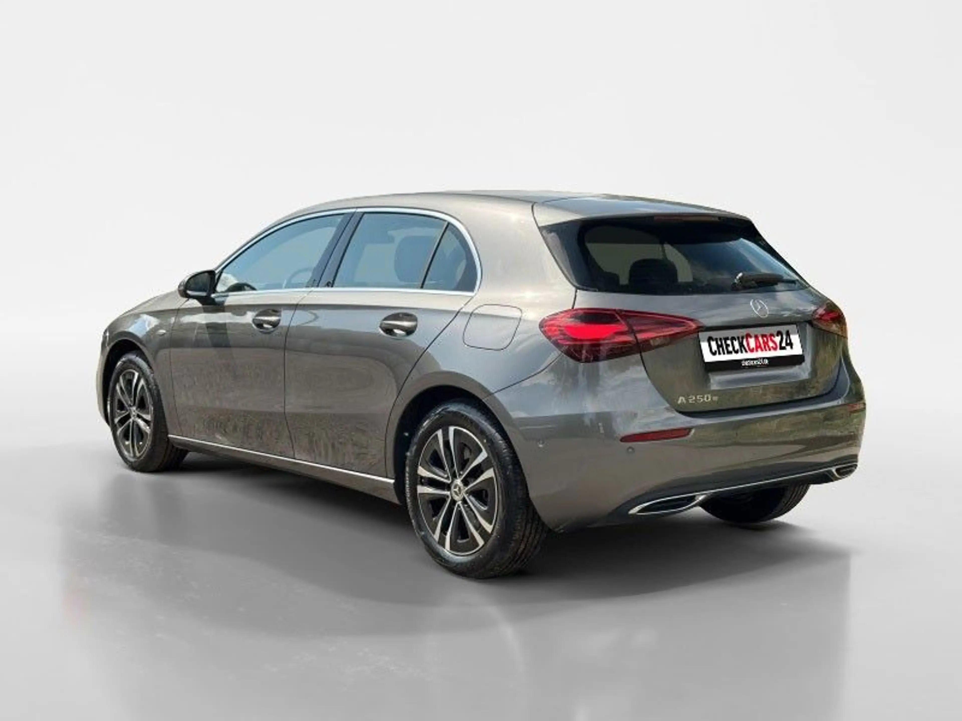 Mercedes-Benz A 250 A A 250 e — photo 10