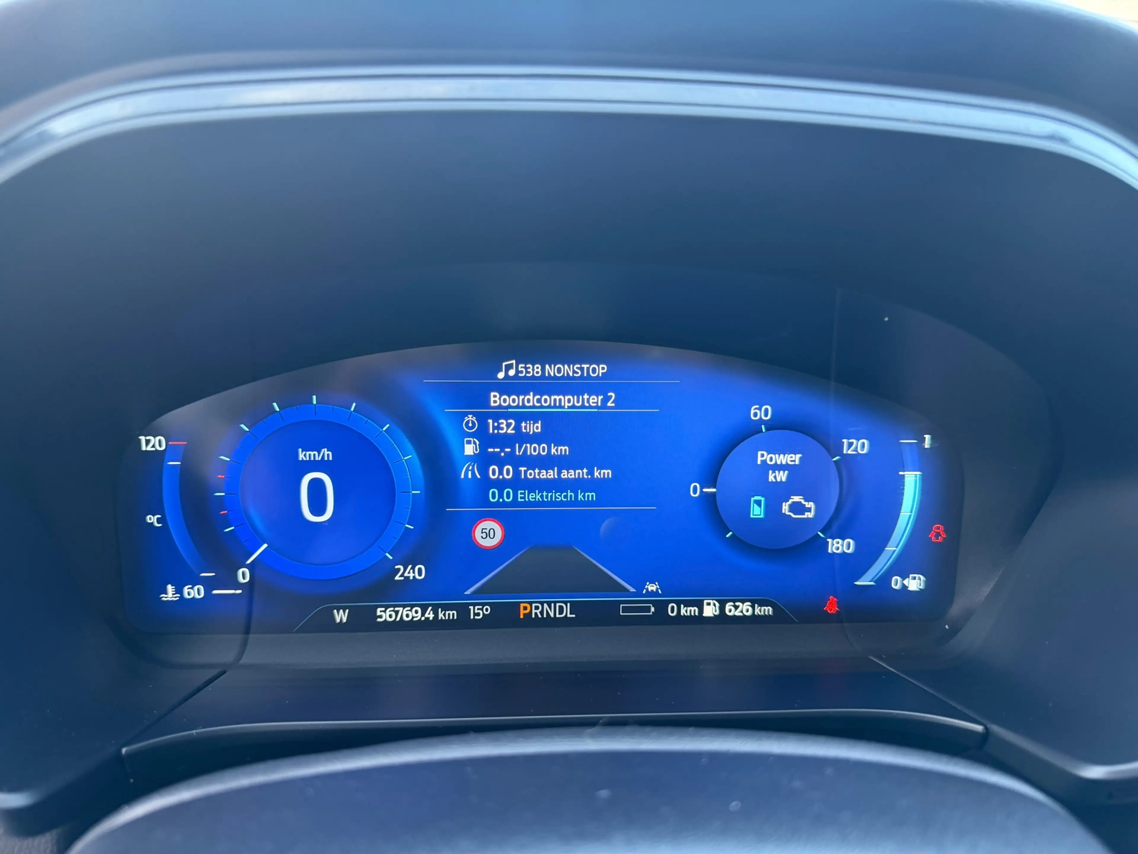 Ford Kuga 2.5 PHEV GRAPHITE TECH EDITION | BLACK-PACK | TREK — photo 33