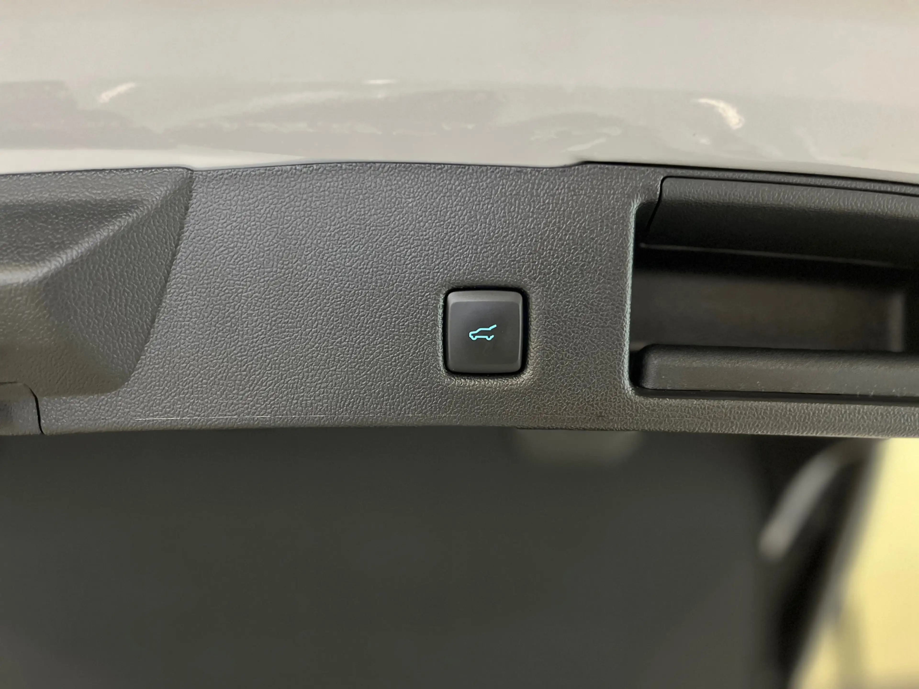 Ford Kuga 2.5 PHEV GRAPHITE TECH EDITION | BLACK-PACK | TREK — photo 22
