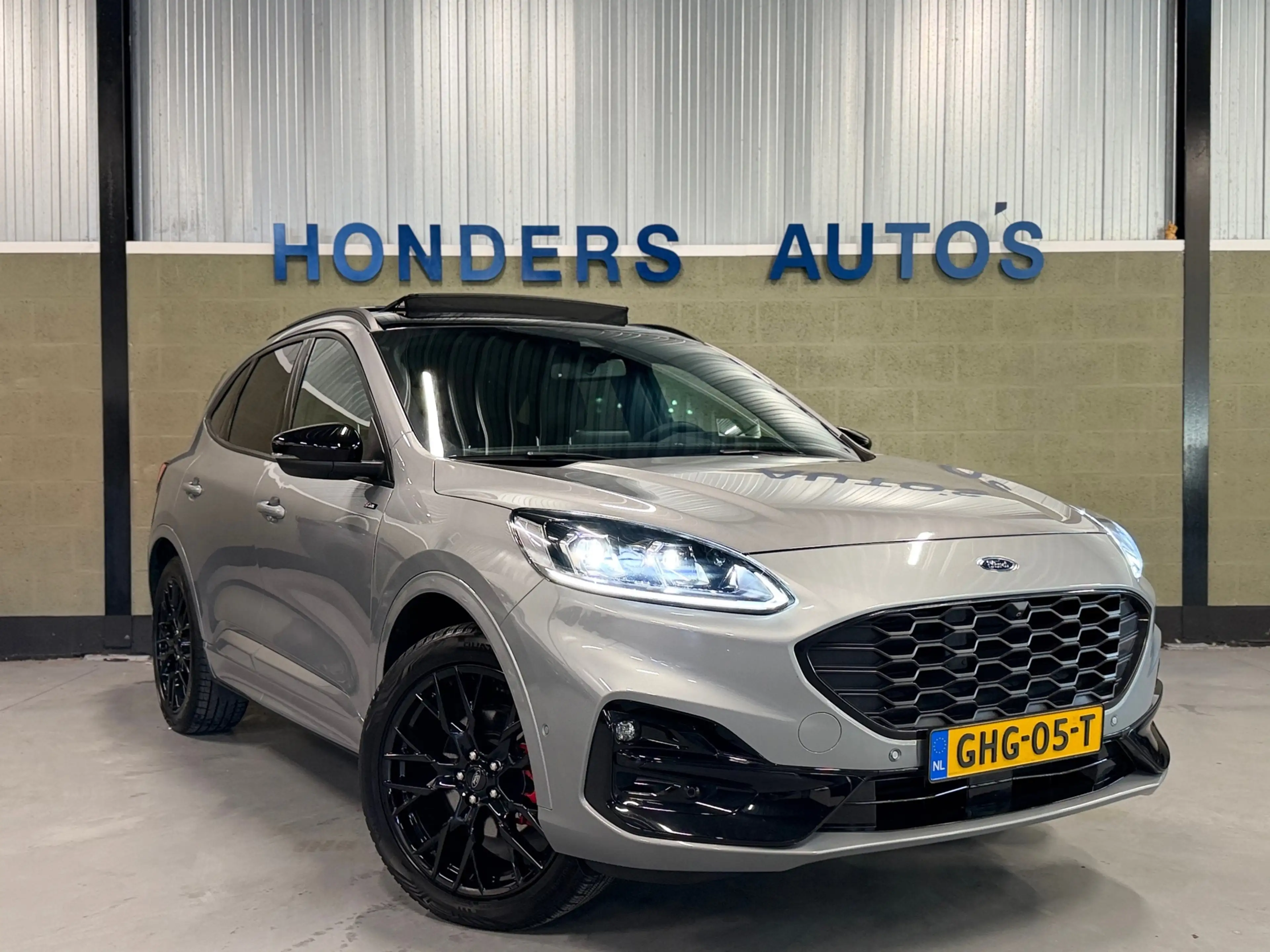 Ford Kuga 2.5 PHEV GRAPHITE TECH EDITION | BLACK-PACK | TREK — photo 26