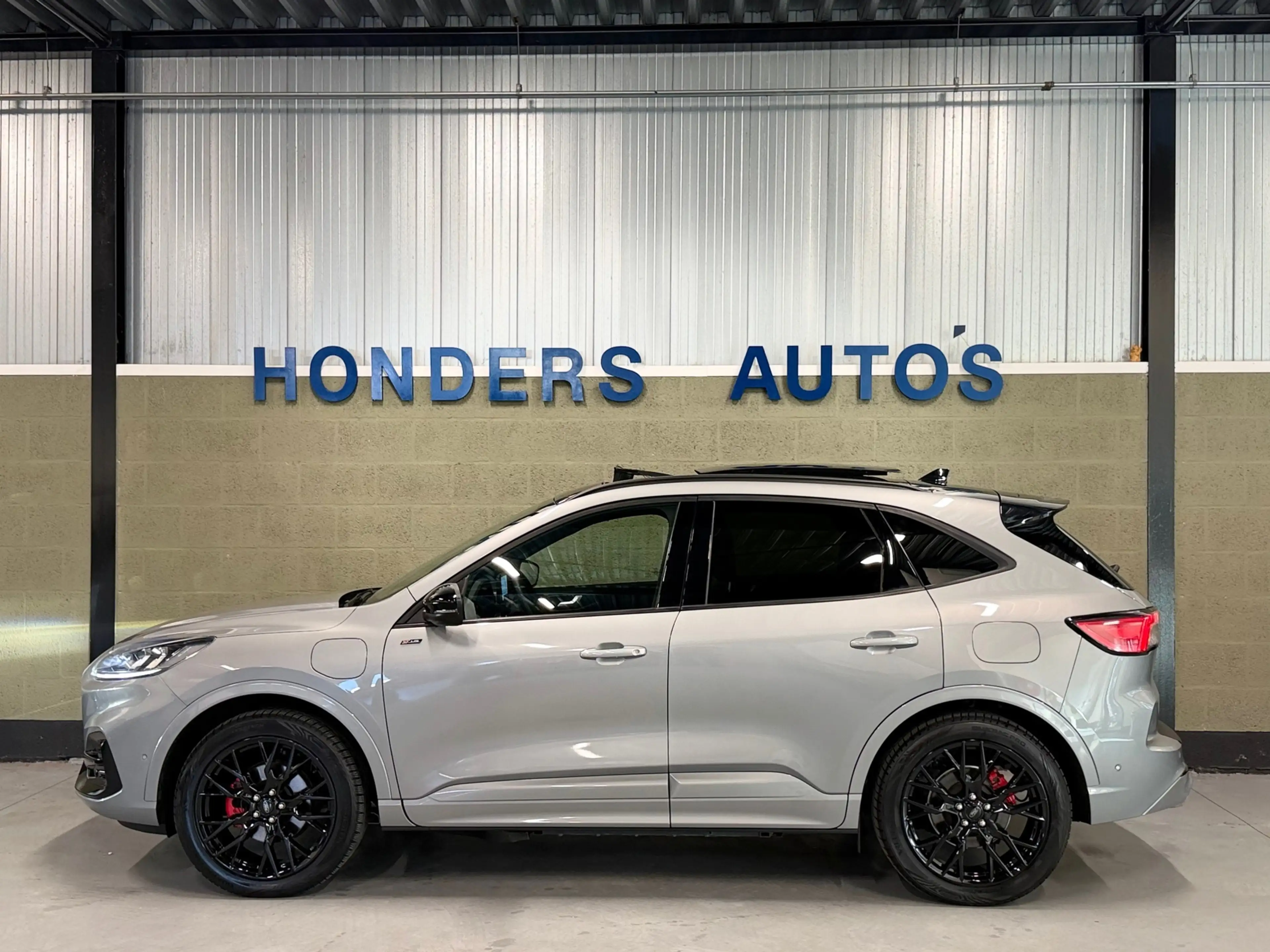 Ford Kuga 2.5 PHEV GRAPHITE TECH EDITION | BLACK-PACK | TREK — photo 2