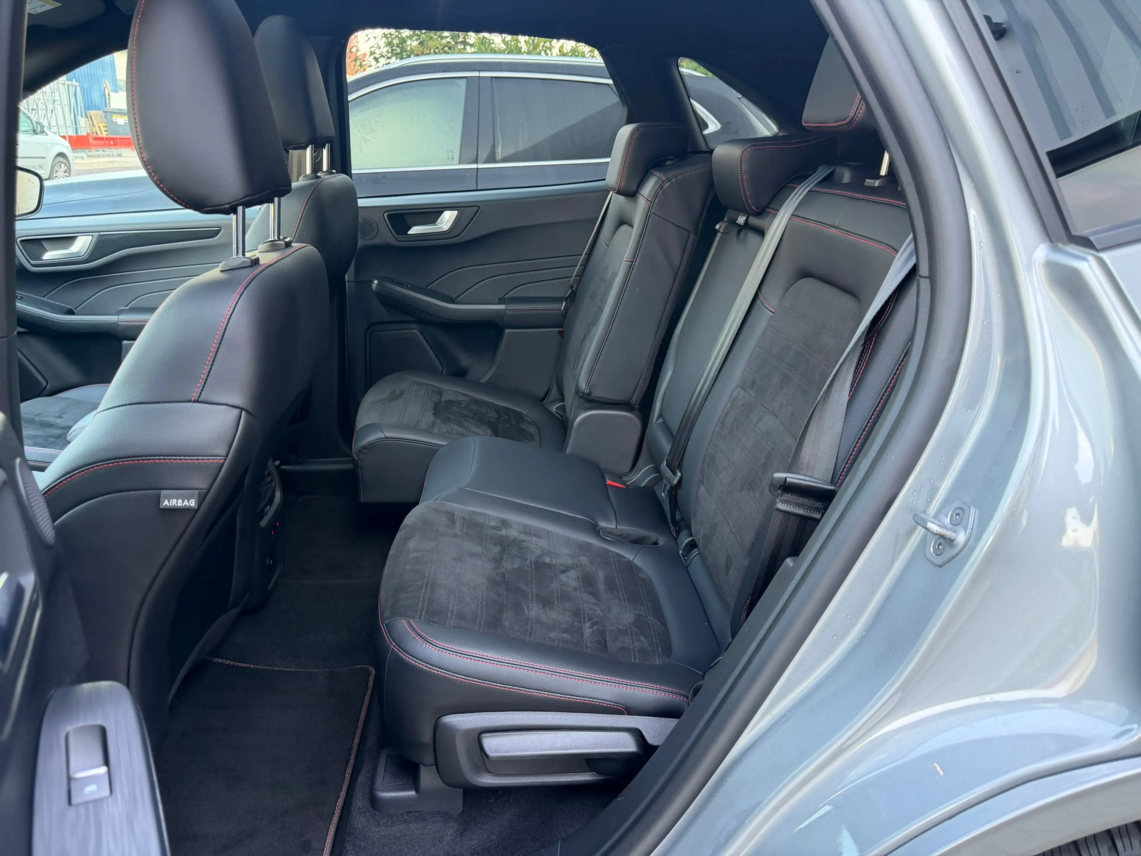 Ford Kuga 2.5 PHEV GRAPHITE TECH EDITION | BLACK-PACK | TREK — photo 41