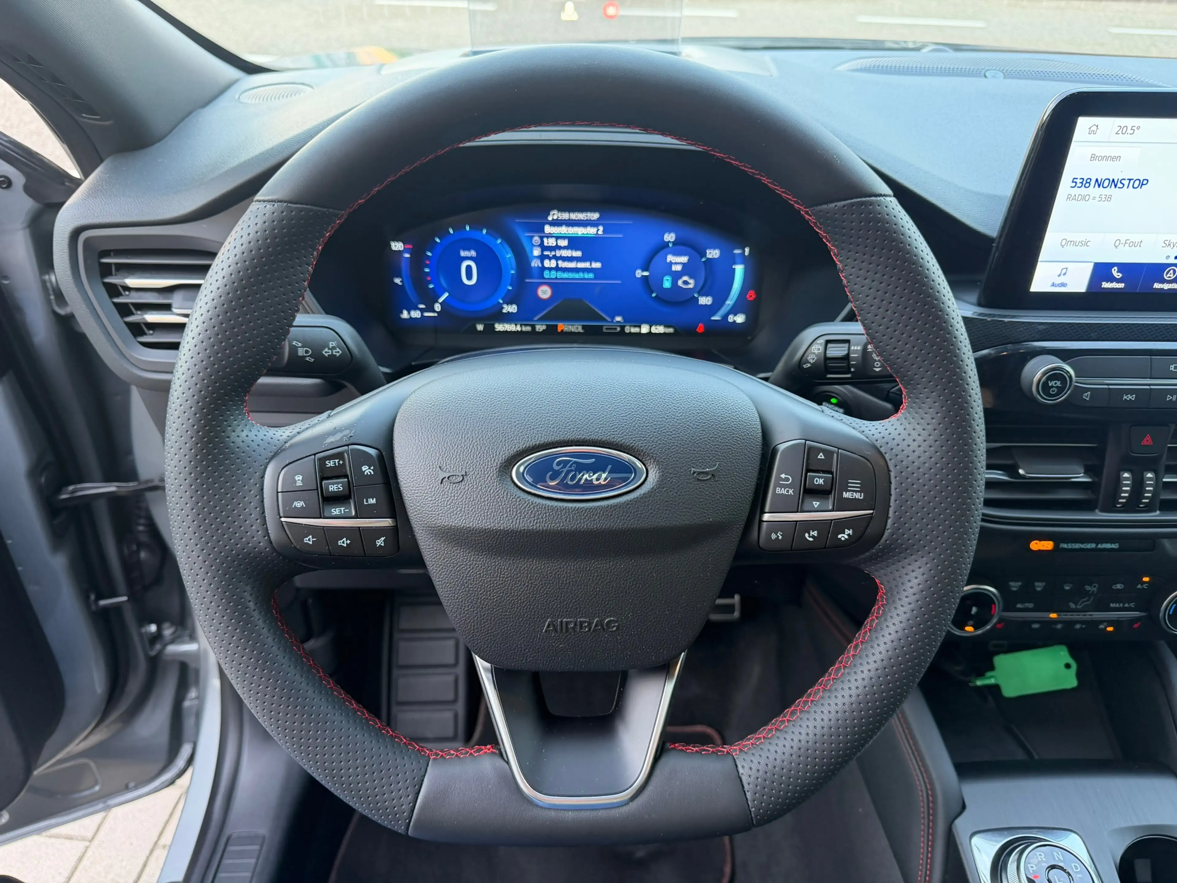 Ford Kuga 2.5 PHEV GRAPHITE TECH EDITION | BLACK-PACK | TREK — photo 18