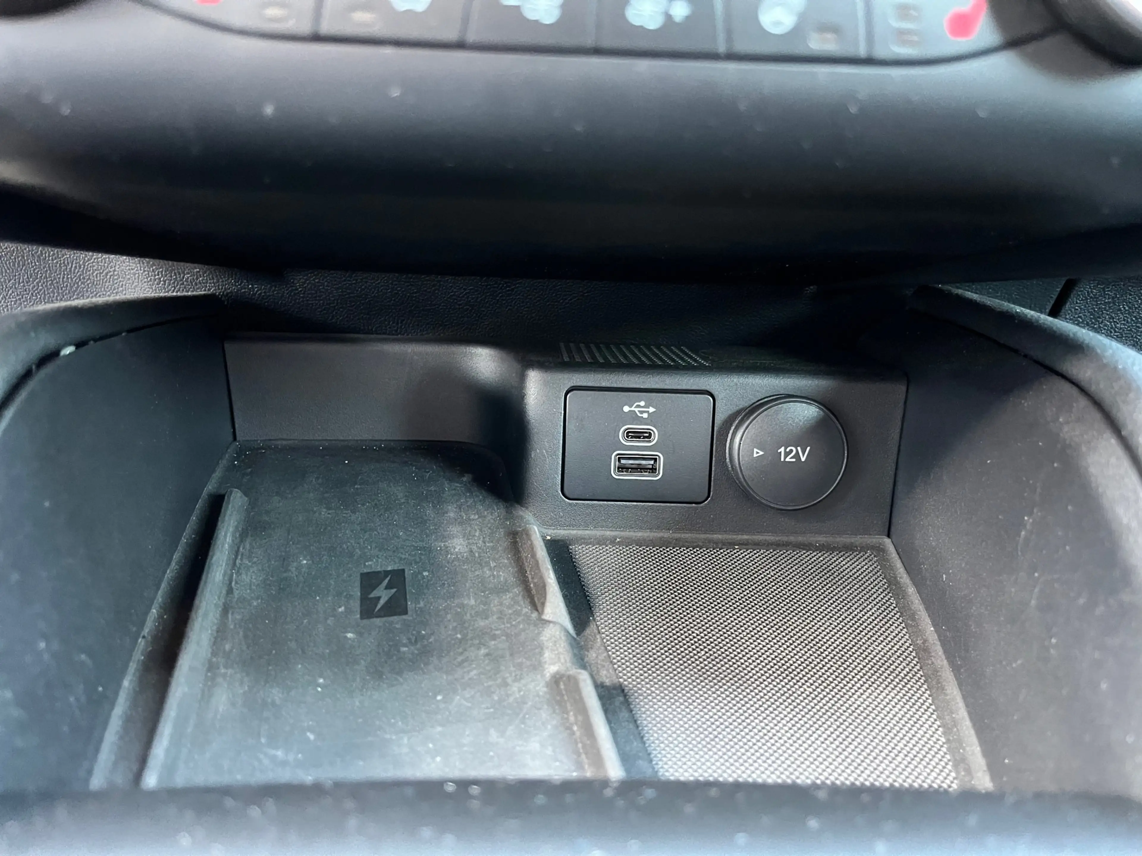 Ford Kuga 2.5 PHEV GRAPHITE TECH EDITION | BLACK-PACK | TREK — photo 47