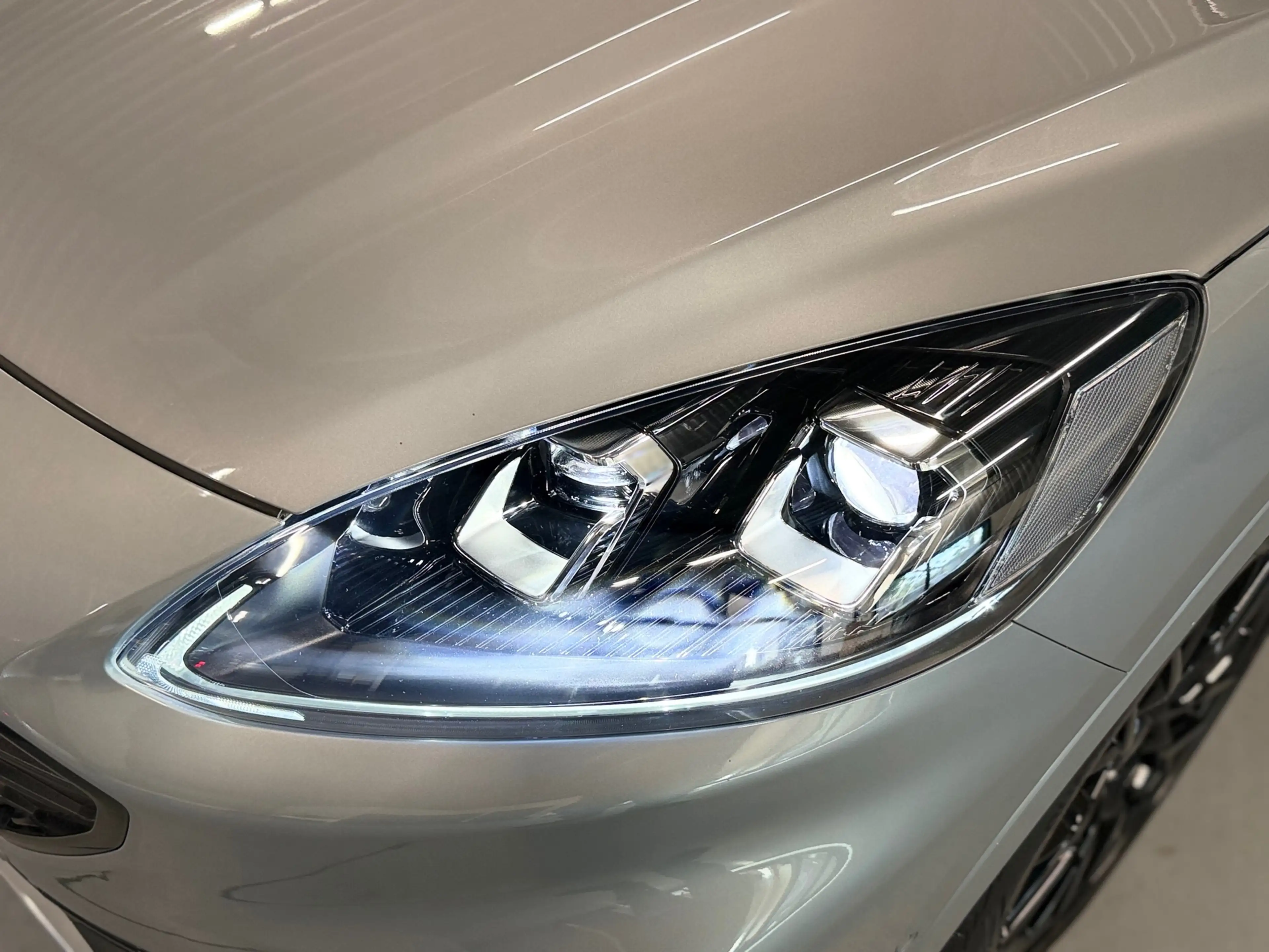 Ford Kuga 2.5 PHEV GRAPHITE TECH EDITION | BLACK-PACK | TREK — photo 17
