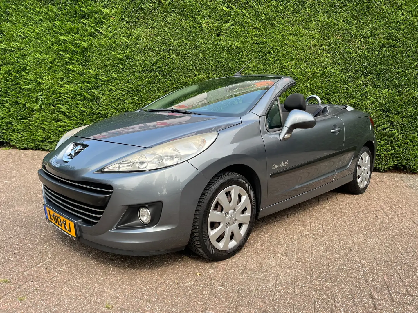 Peugeot 207 CC 1.6 VTi, Airco, Grijs - 1