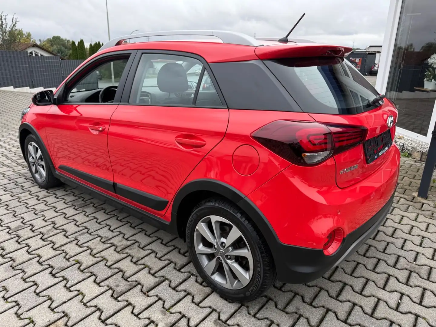 Hyundai i20 YES! **ACTIVE** 71600 KM ! Rot - 2
