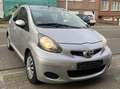 Toyota Aygo Zilver - thumbnail 1