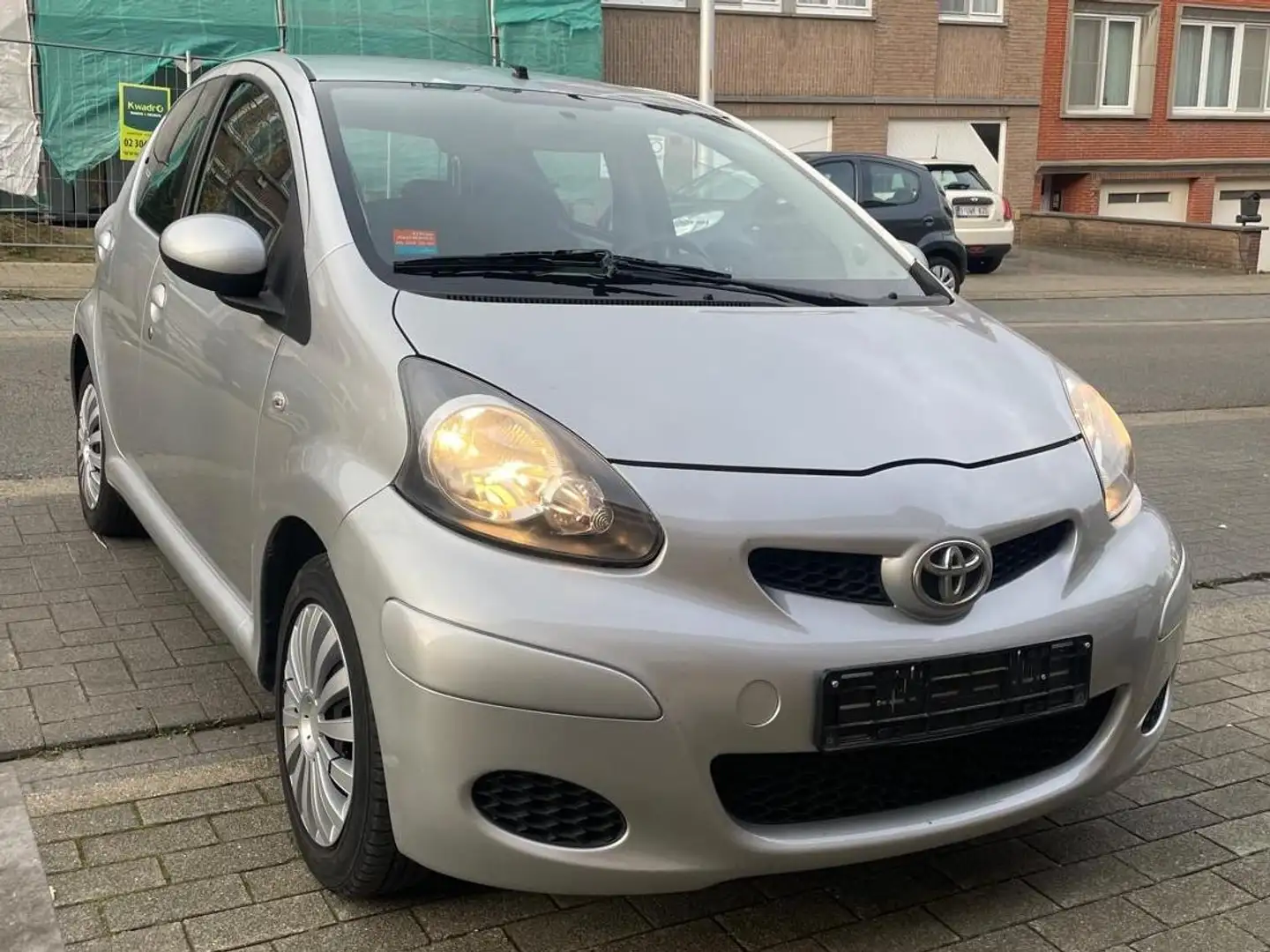 Toyota Aygo Zilver - 1