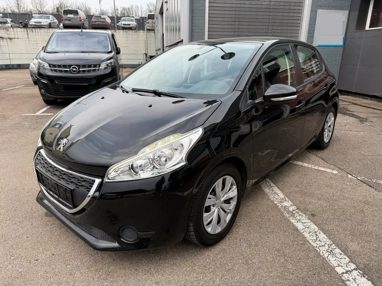 Peugeot 208