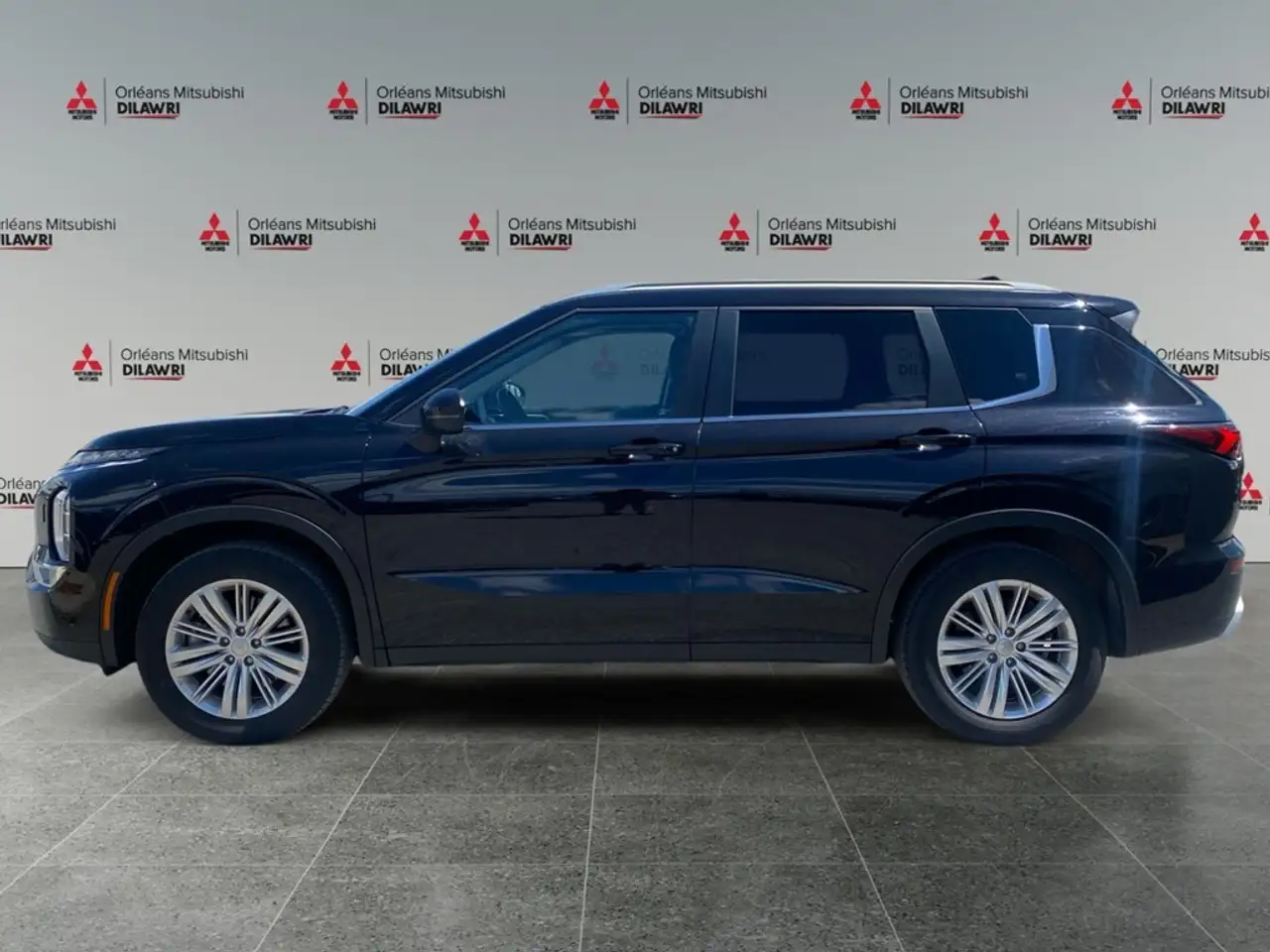 Mitsubishi Outlander снимка Mitsubishi Outlander