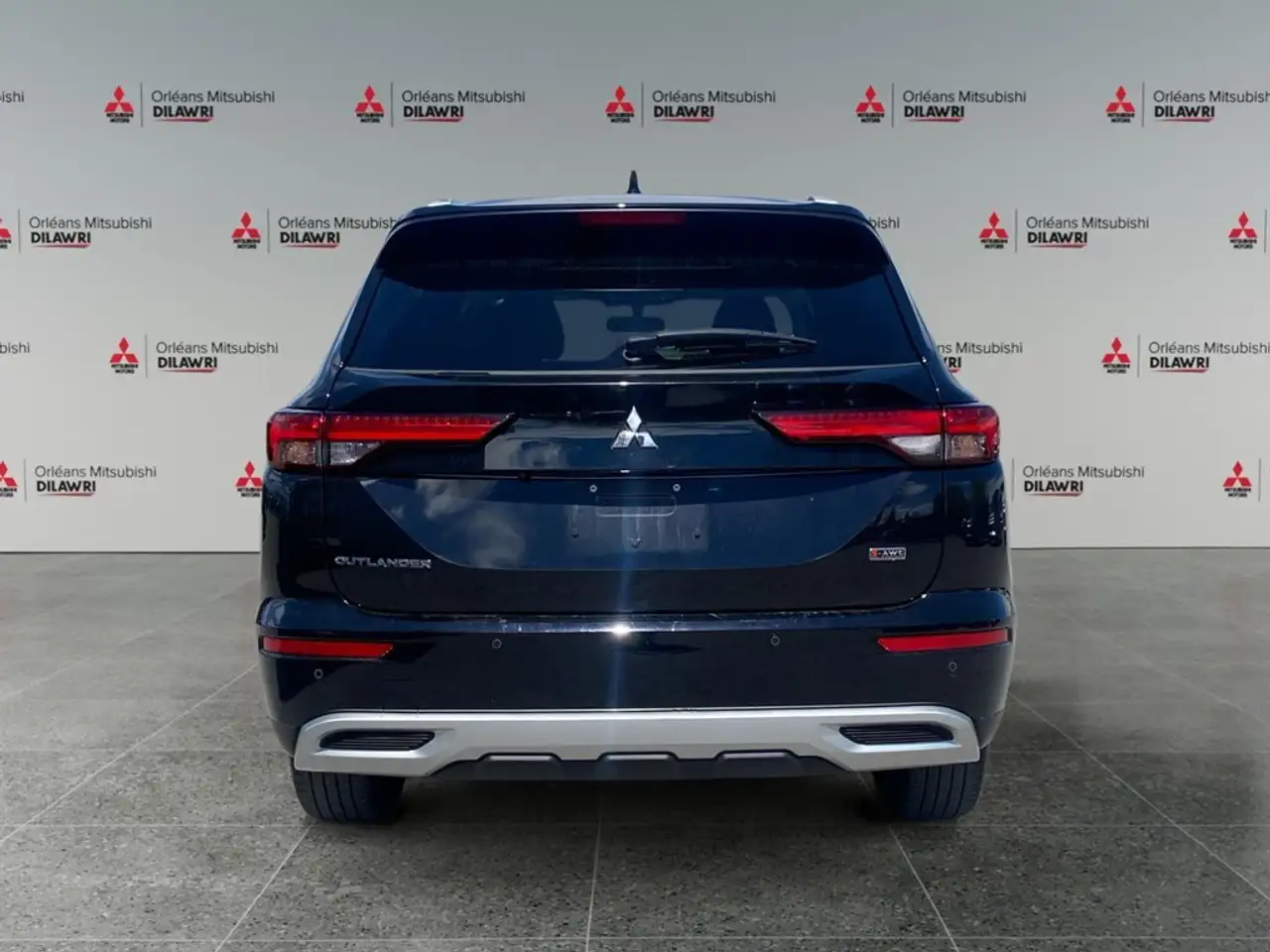 Mitsubishi Outlander снимка Mitsubishi Outlander