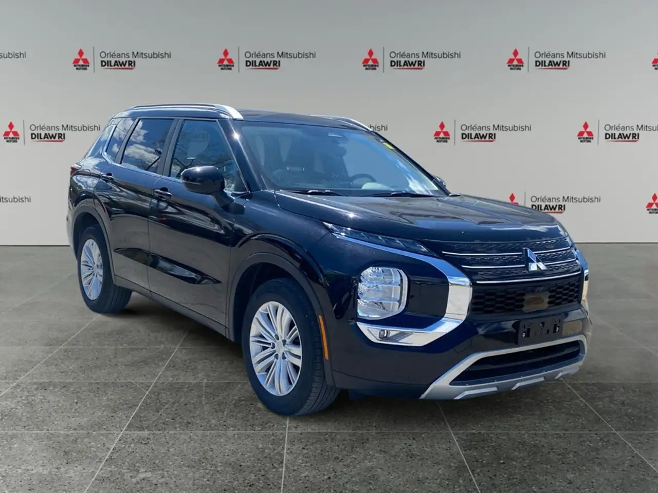Mitsubishi Outlander снимка Mitsubishi Outlander