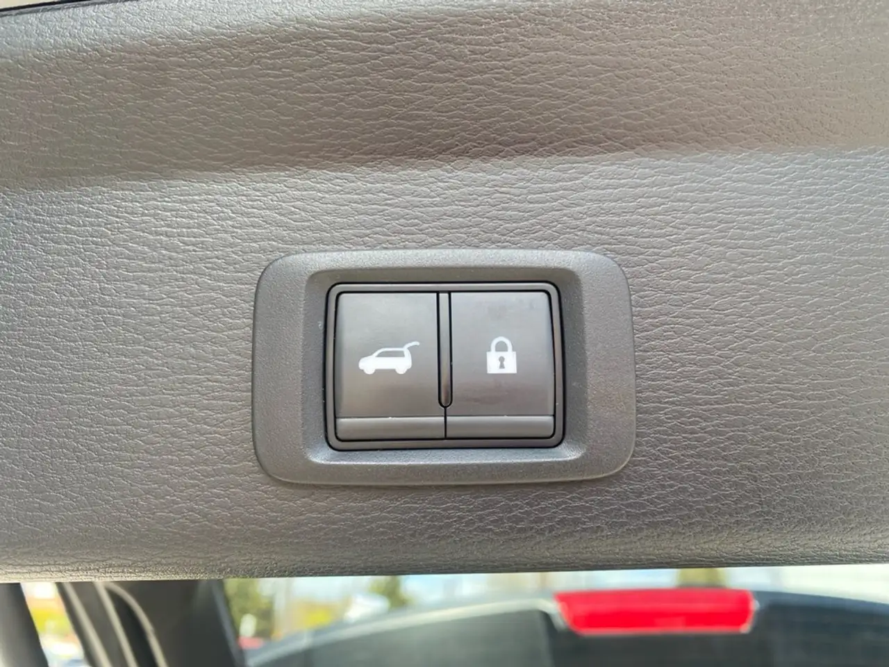 Mitsubishi Outlander снимка Mitsubishi Outlander