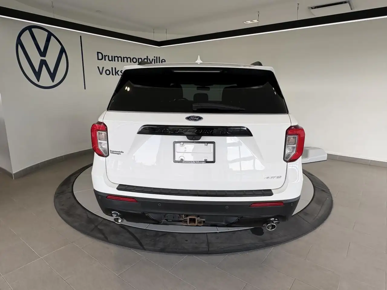 Ford Explorer photo Ford Explorer
