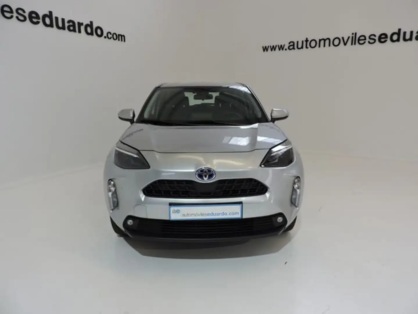 Toyota Yaris Cross Hybrid 120H Business Plus Plateado - 2