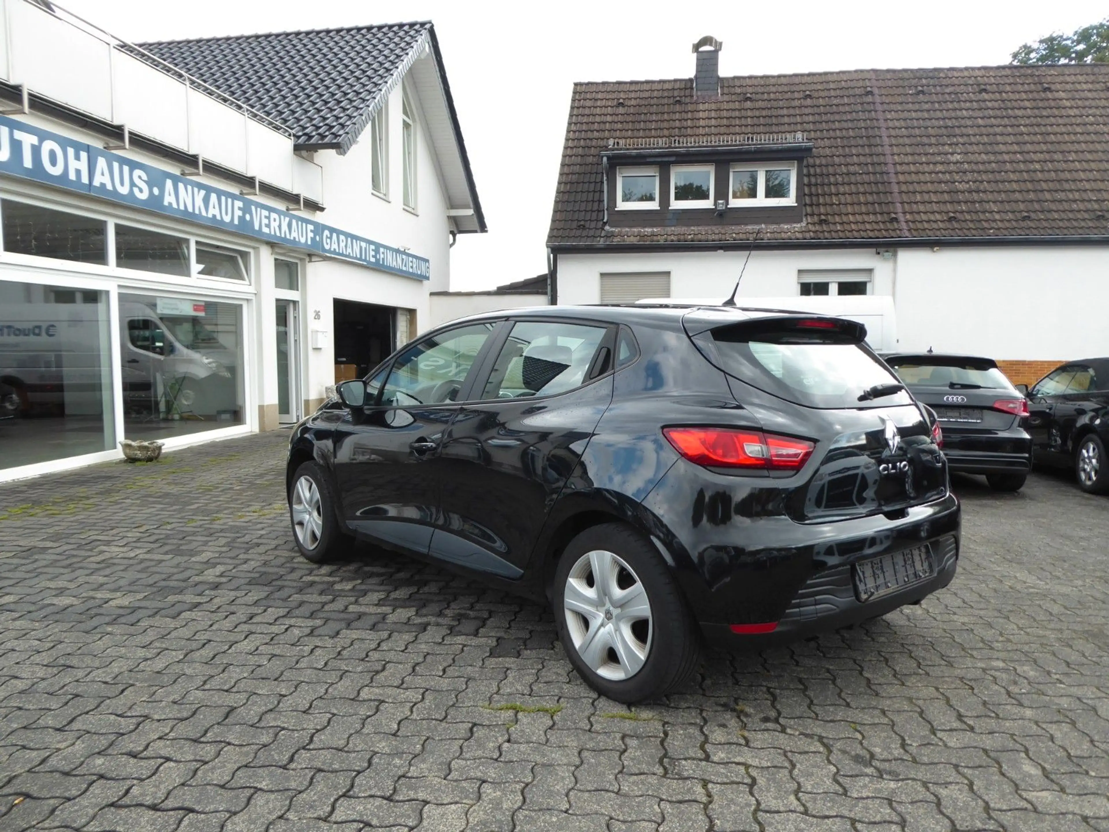 Renault Clio IV Dynamique — photo 8