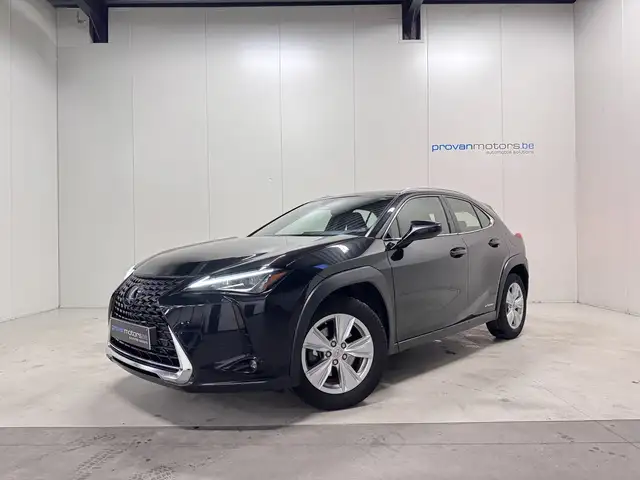Lexus UX view 4