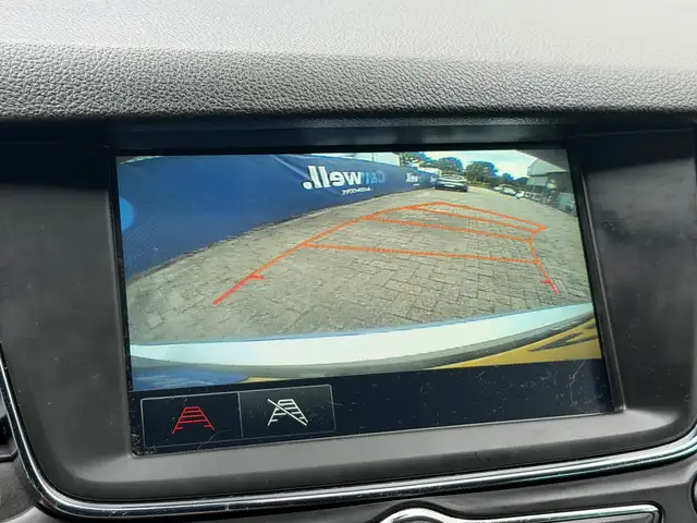 Opel Astra view 11