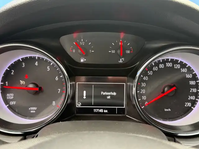 Opel Astra view 7
