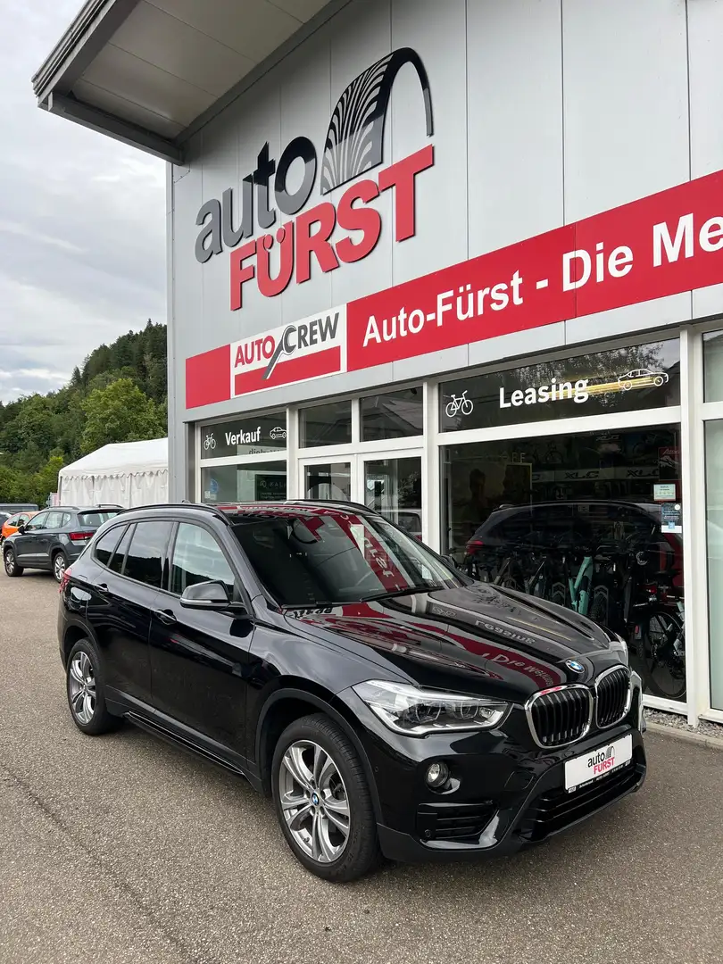 BMW X1 2.0 xDrive 18 d  Automatik Sport Line NAVI-LED Schwarz - 1