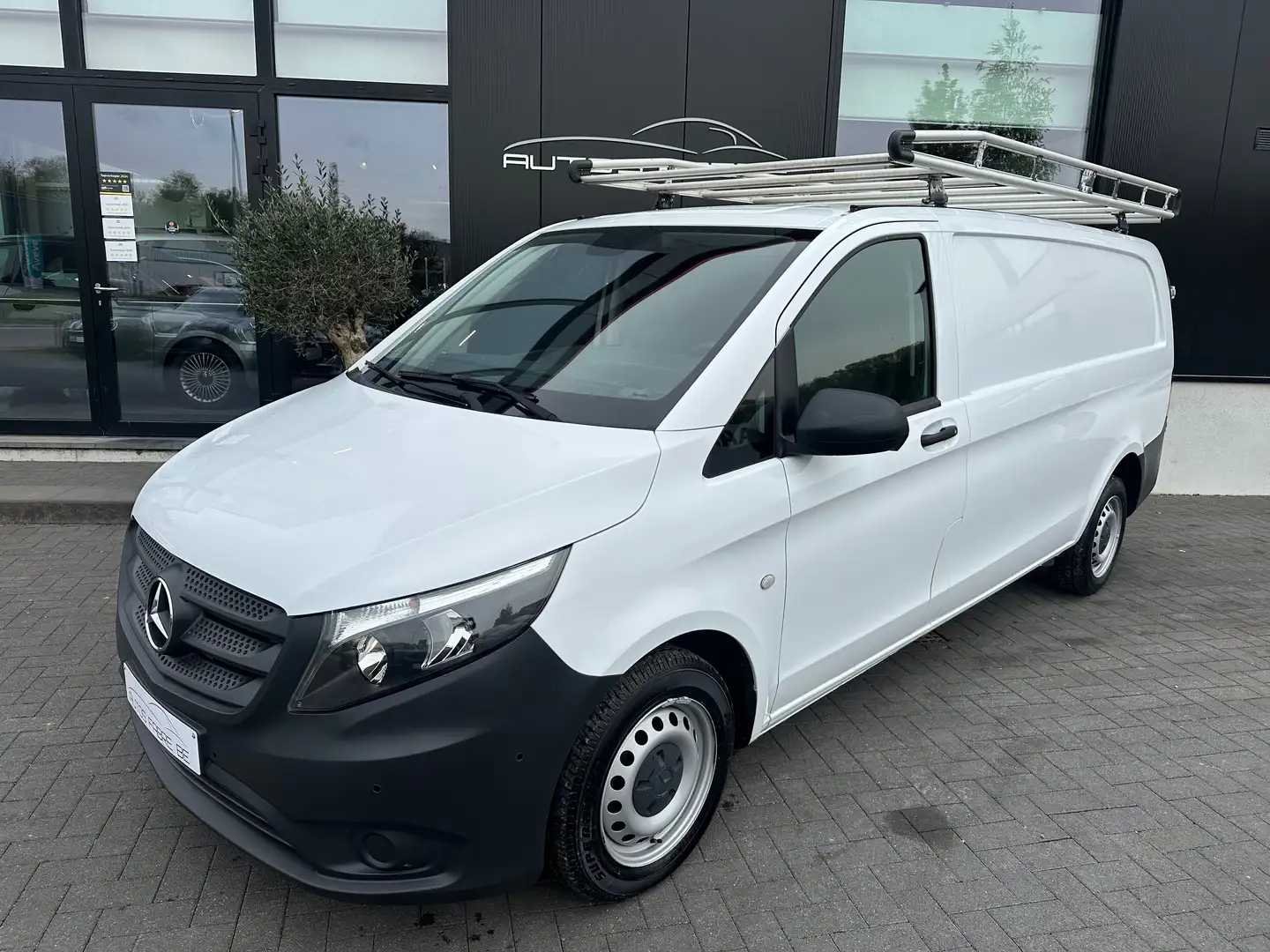 Mercedes-Benz Vito 2.0 D XL Lange versie 82000 km GPS Camera Wit - 1