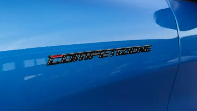 Alfa Romeo Stelvio view 5