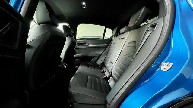 Alfa Romeo Stelvio view 12