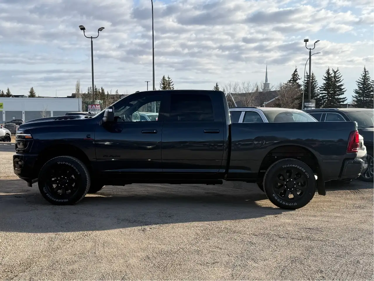 RAM 3500 снимка RAM 3500