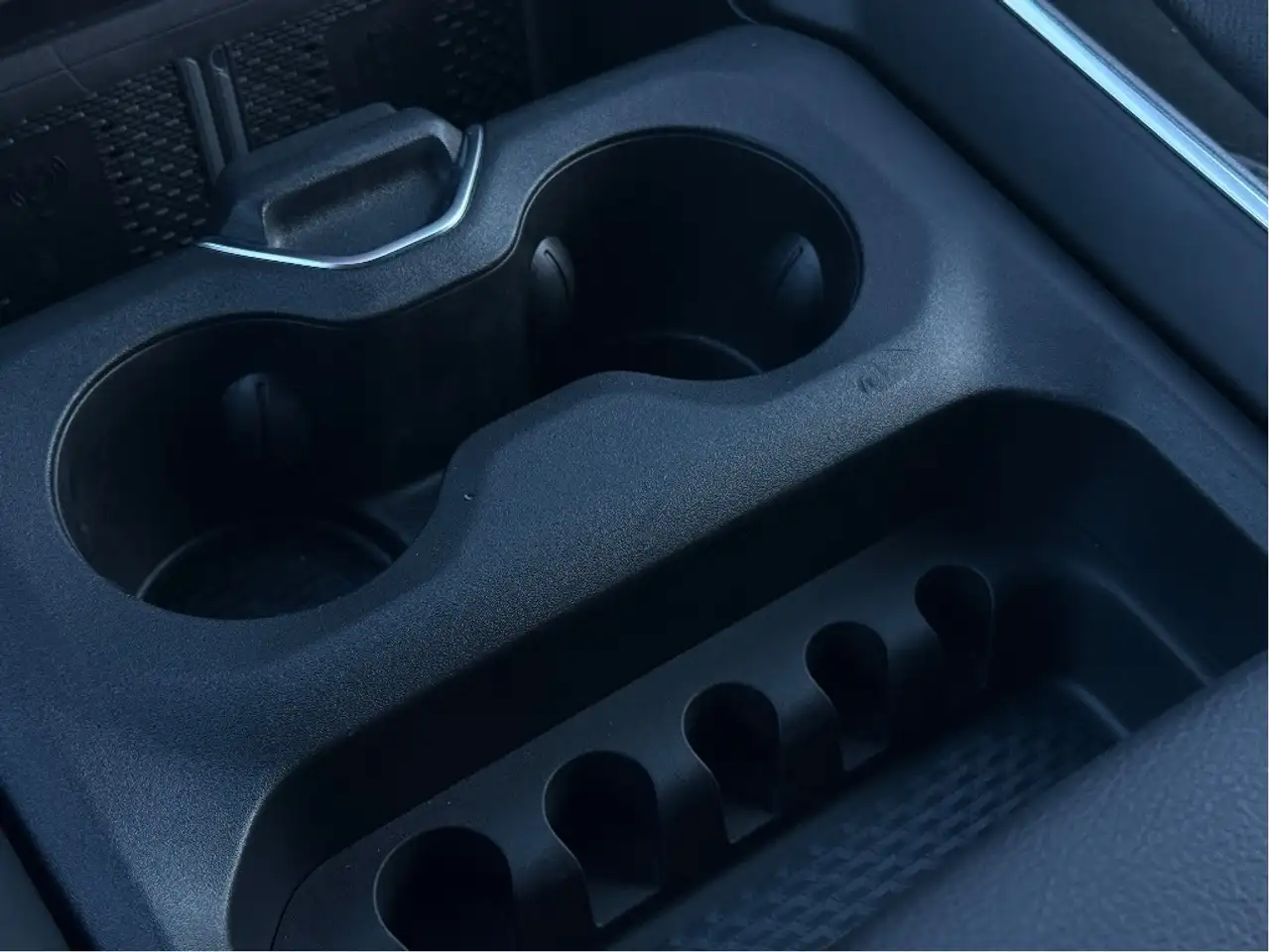 RAM 3500 снимка RAM 3500
