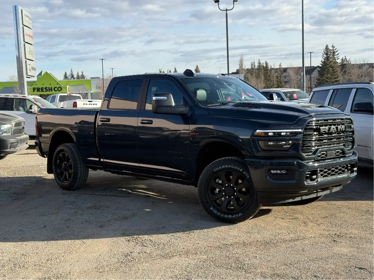 RAM 3500 снимка RAM 3500