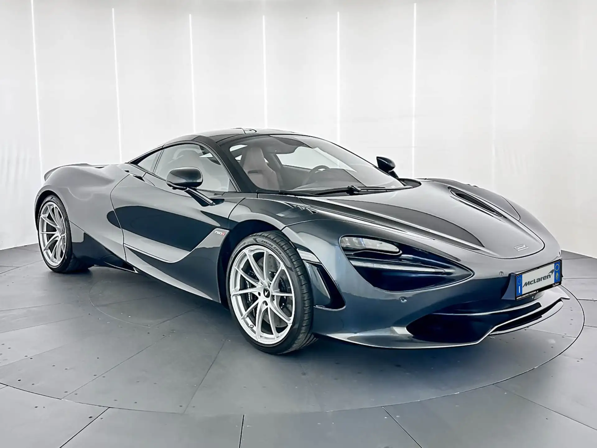 맥라렌 750S 750 2025 회색 사진 1