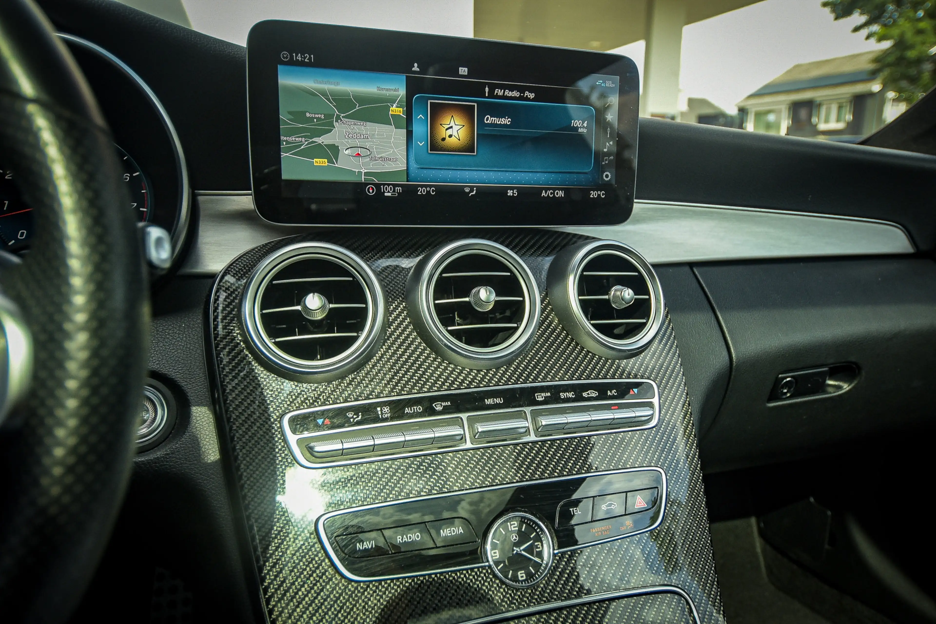 Mercedes-Benz C 300 Coupé AMG Line * Premium Plus Pack — photo 14