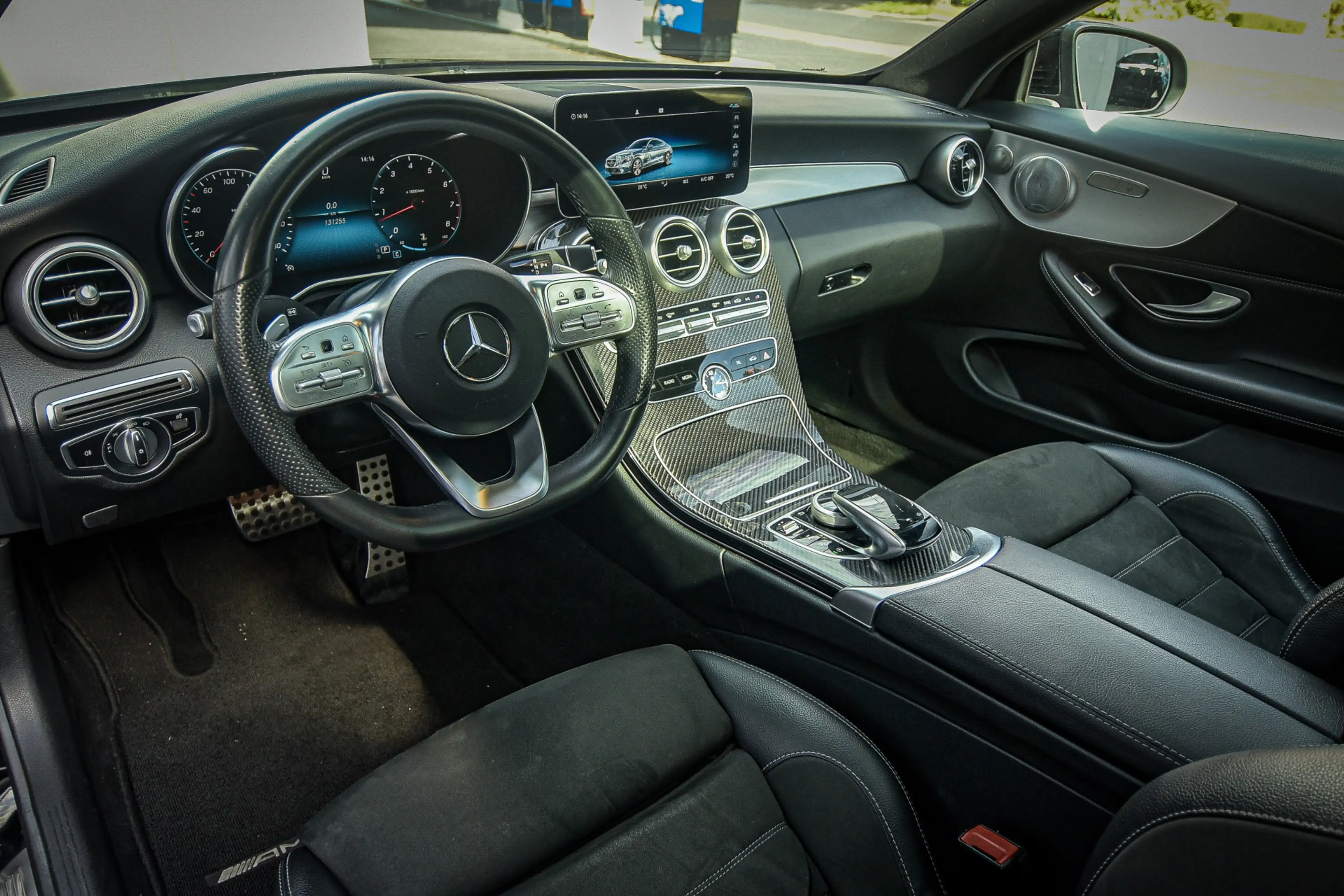 Mercedes-Benz C 300 Coupé AMG Line * Premium Plus Pack — photo 7