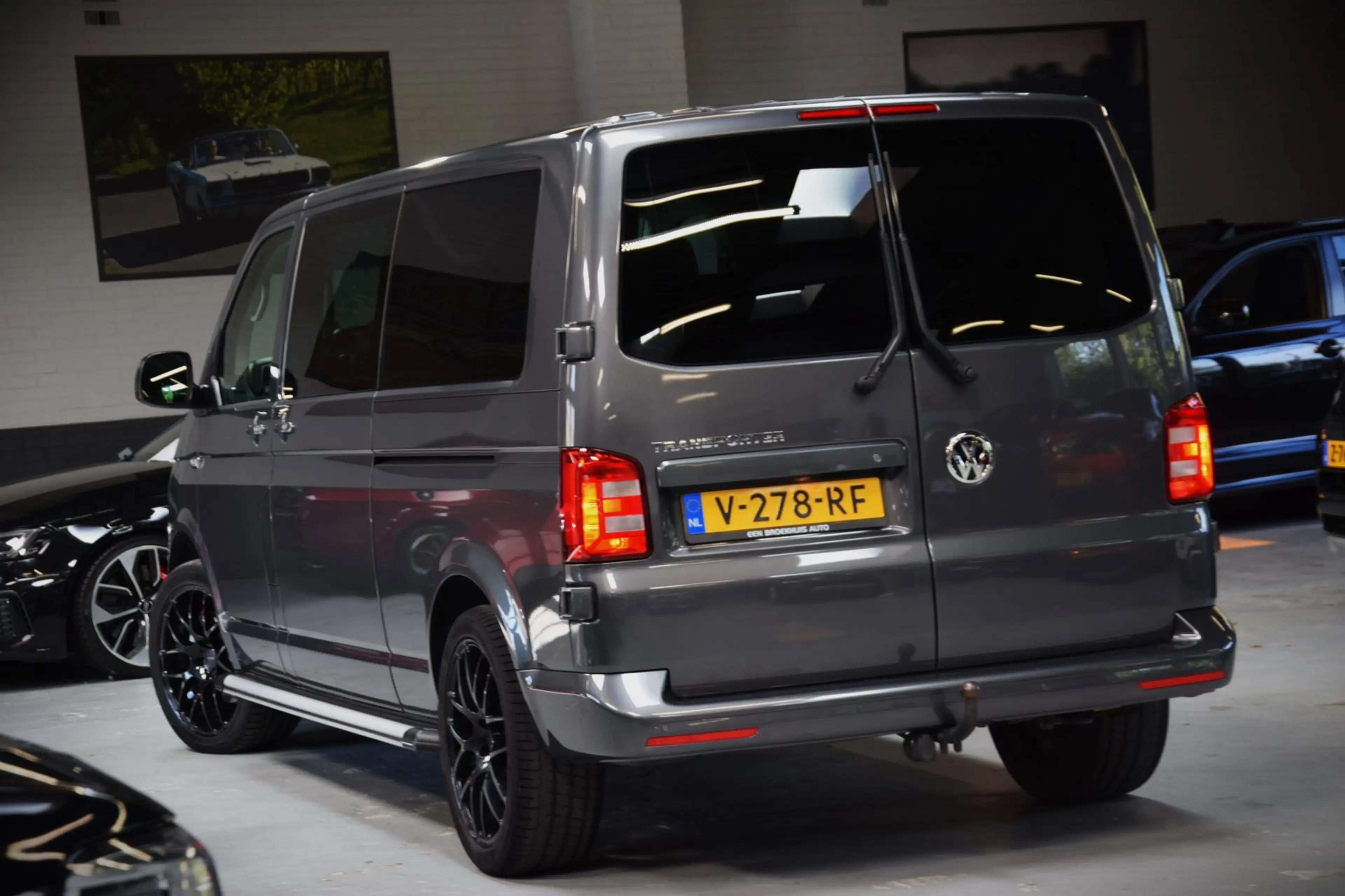 Volkswagen Transporter 2.0 TDI L2H1 DC Highline Navi|Leder|ACC|1e Eig|2x — photo 2