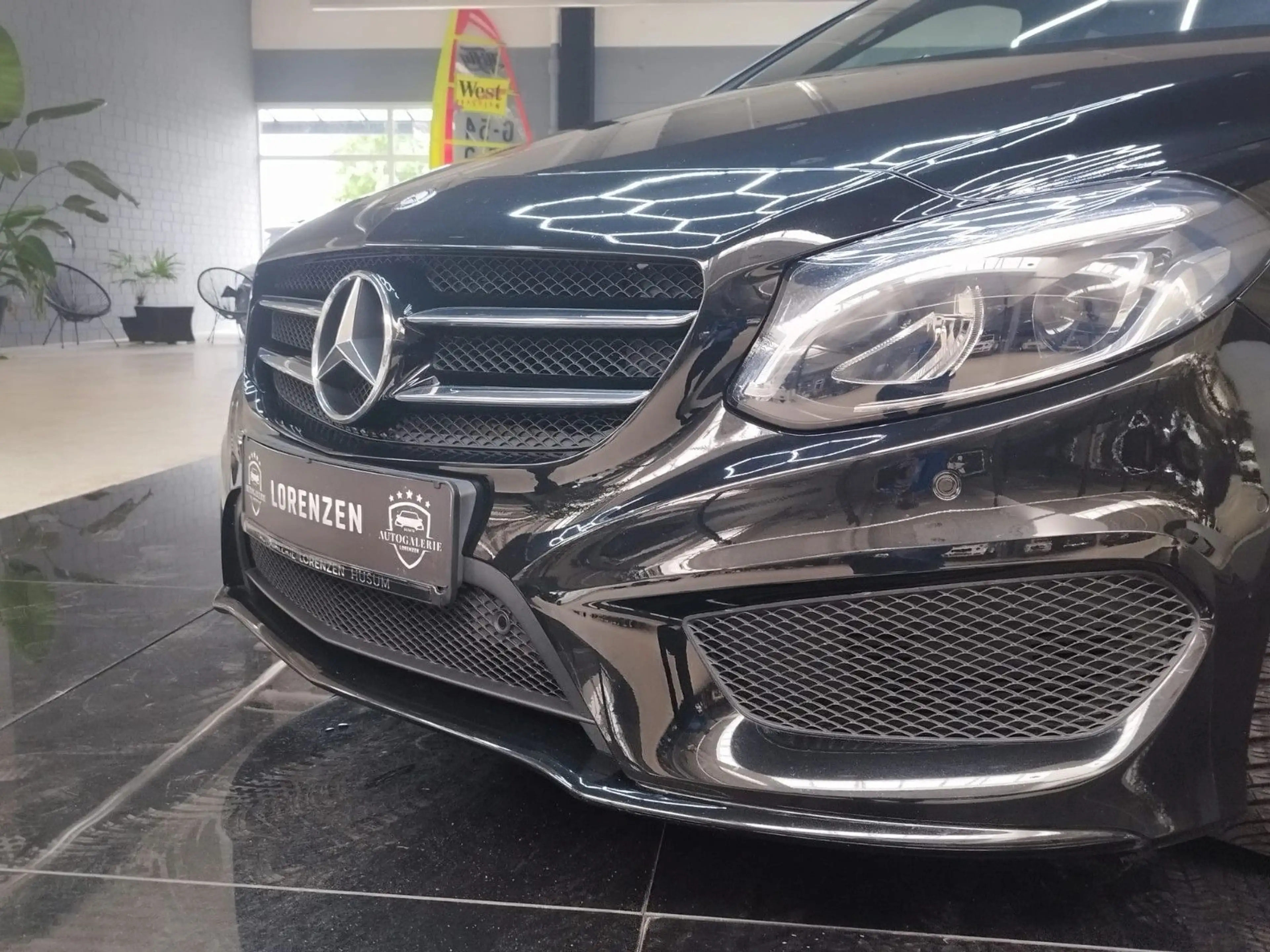 Mercedes-Benz B 220 B AMG.LINE — photo 2