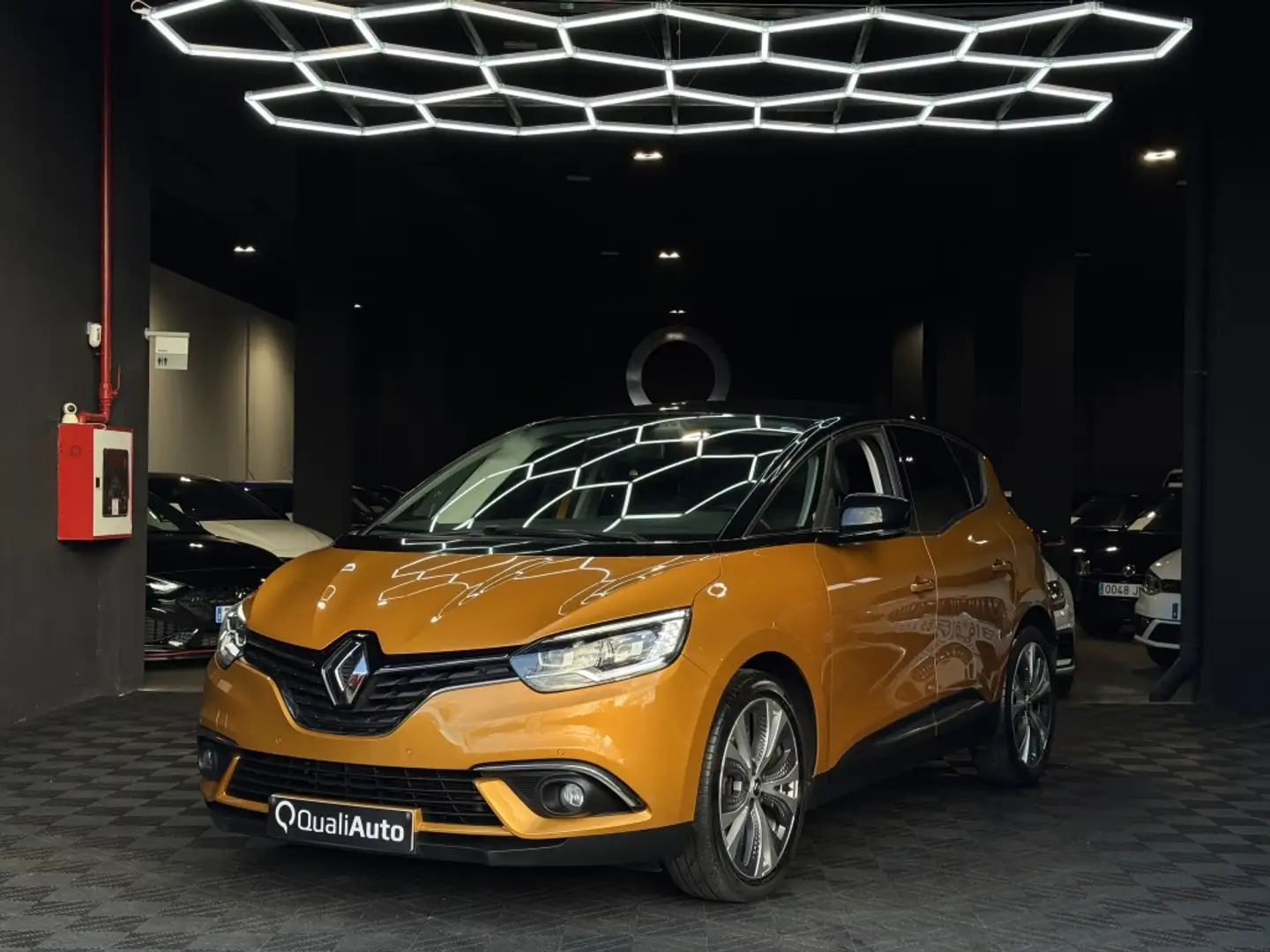 Renault Scenic 1.5dCi Zen Collection 81kW Geel - 1