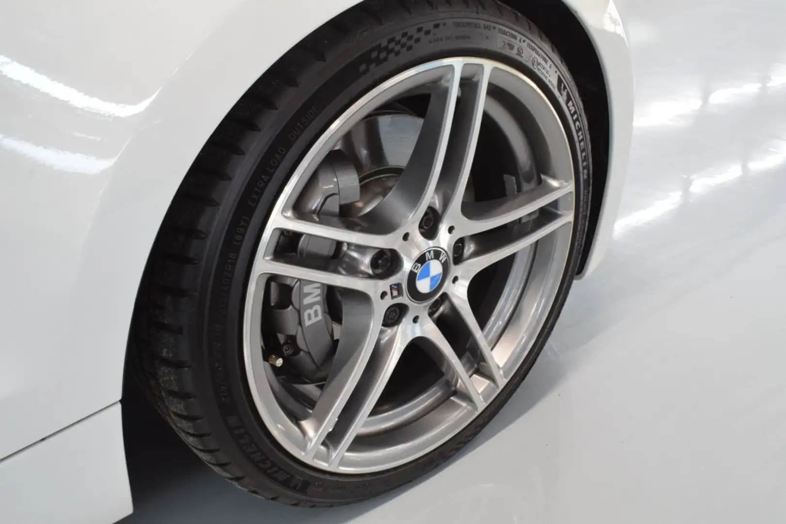 BMW 135 135I HIGH EXECUTIVE Blanc - 2