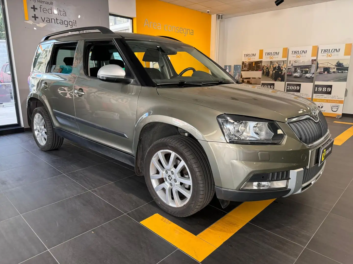 Skoda Yeti 2.0 TDI SCR 110 CV 4x4 Style Plus Grigio - 1