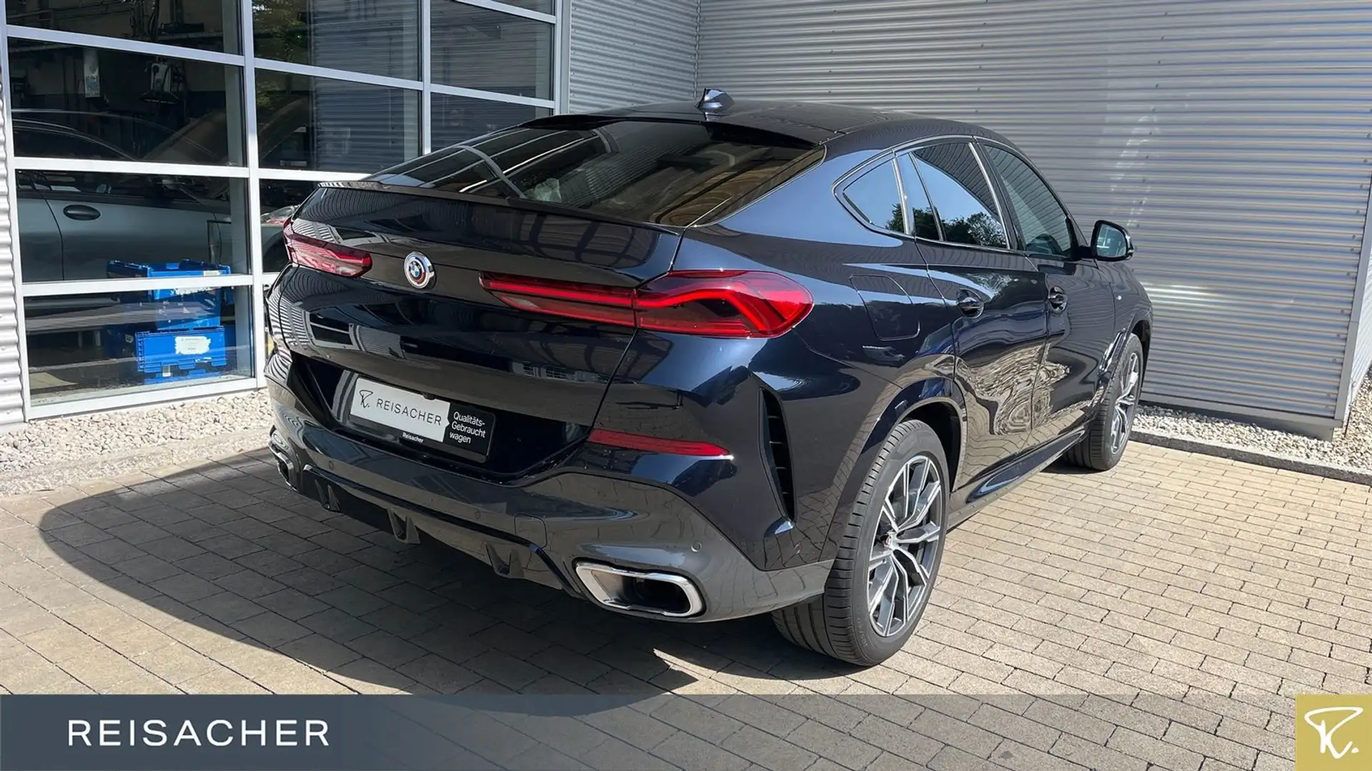 BMW X6 xDrive40d A M-Sport Pano AHK ACC HUD H/K Schwarz - 2