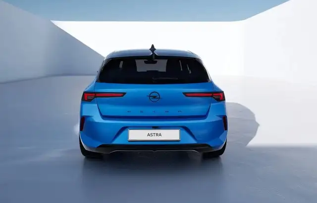 Opel Astra view 7